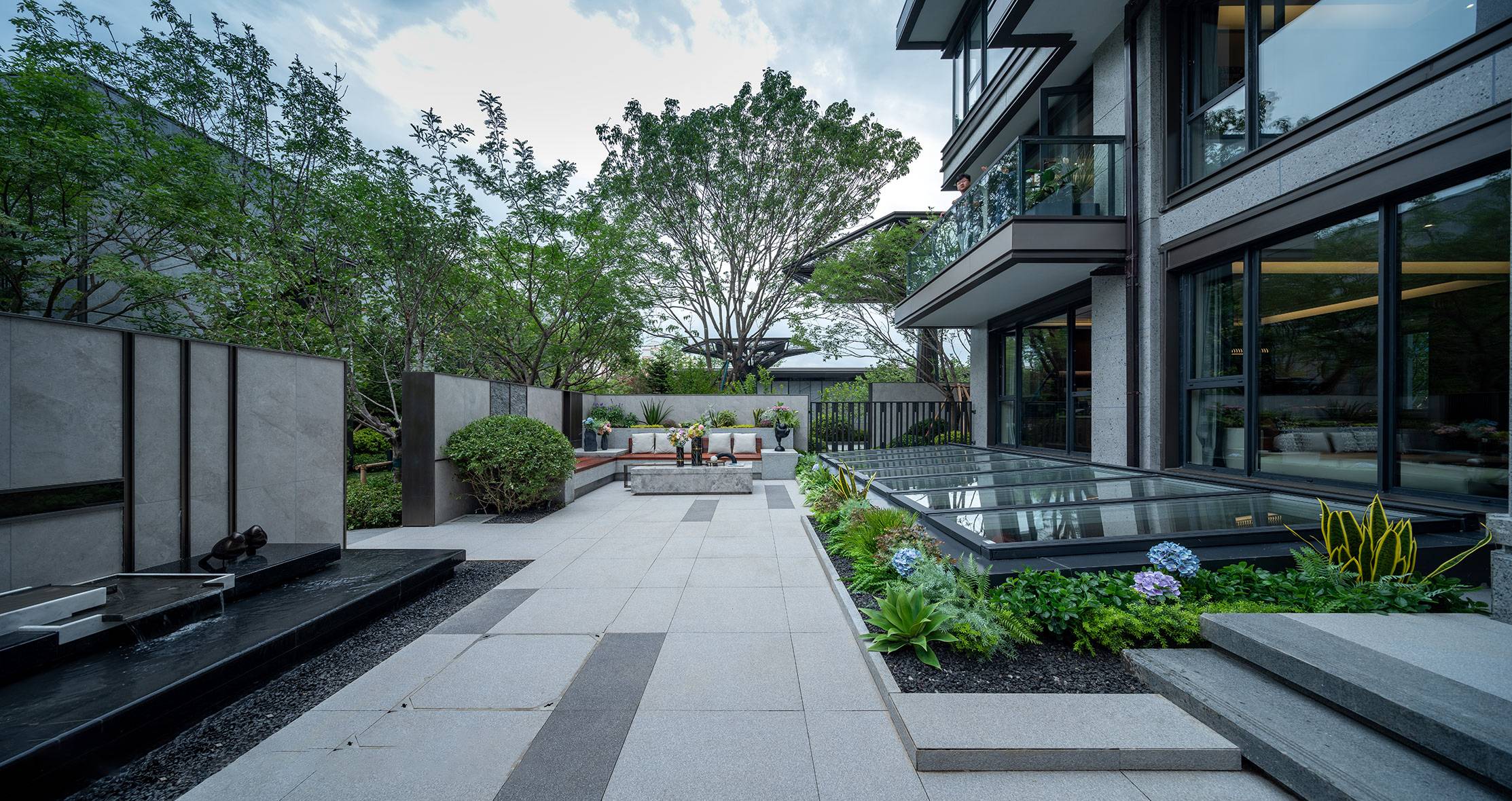 1698389877355432.jpg 1698389877355432.jpg