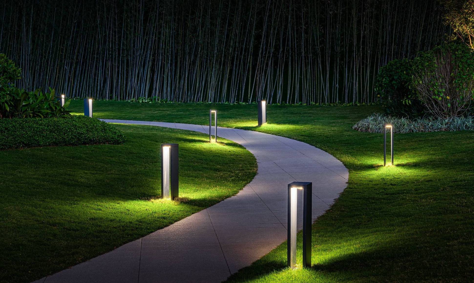 1701069945798579.jpg 草坪灯2(1).jpg